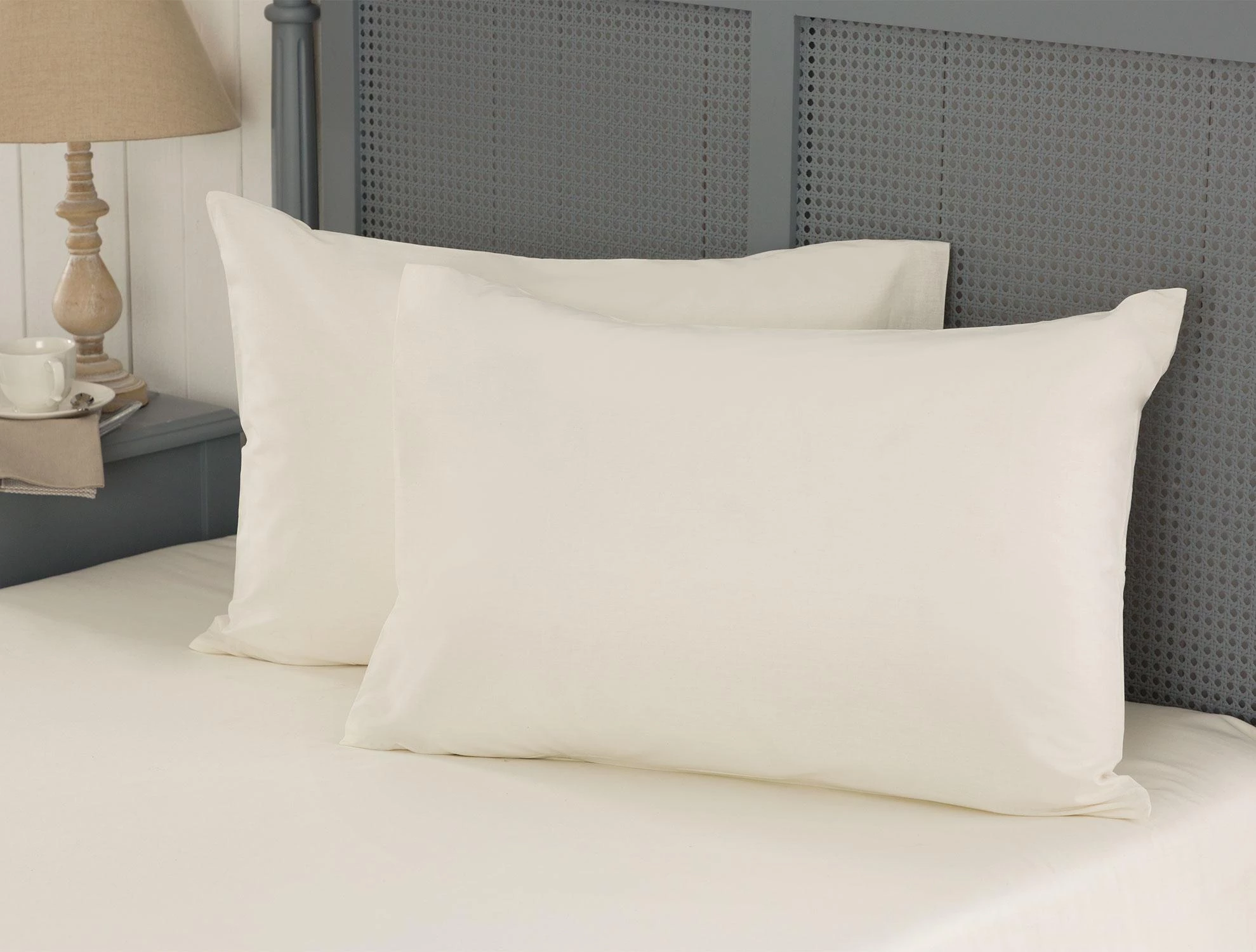 https://cdn.madamecocolebanon.com/www.madamecocolebanon.com/public/data/products_gallery/65f3202f29ade.webp