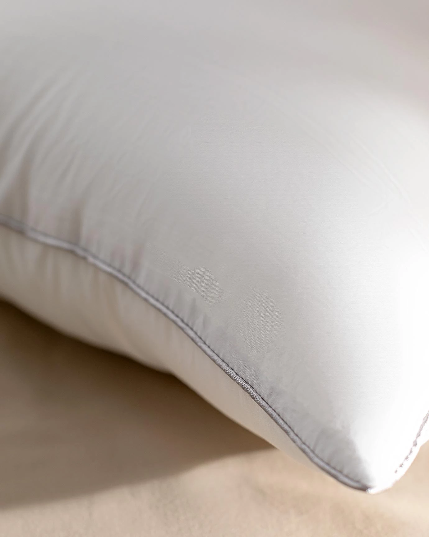 https://cdn.madamecocolebanon.com/www.madamecocolebanon.com/public/data/products_gallery/65f3205b318a4.webp