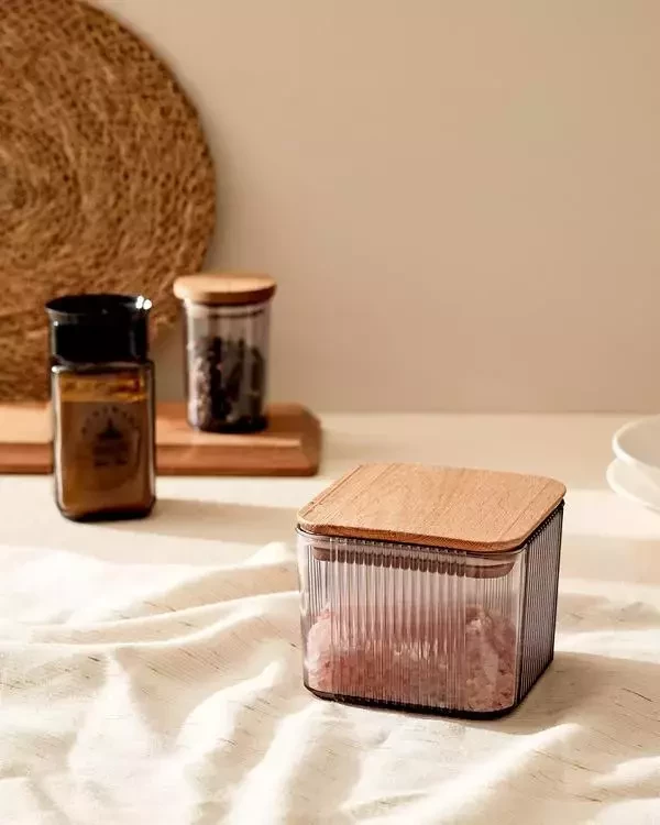 https://cdn.madamecocolebanon.com/www.madamecocolebanon.com/public/data/products_gallery/66757bcb3e371.webp