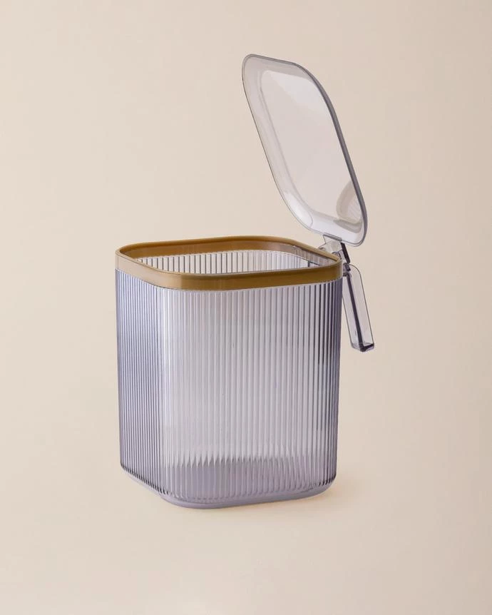 https://cdn.madamecocolebanon.com/www.madamecocolebanon.com/public/data/products_gallery/66d01a25d5a5f.webp