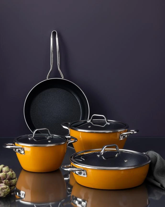 https://cdn.madamecocolebanon.com/www.madamecocolebanon.com/public/data/products_gallery/66d01a7c0af01.webp