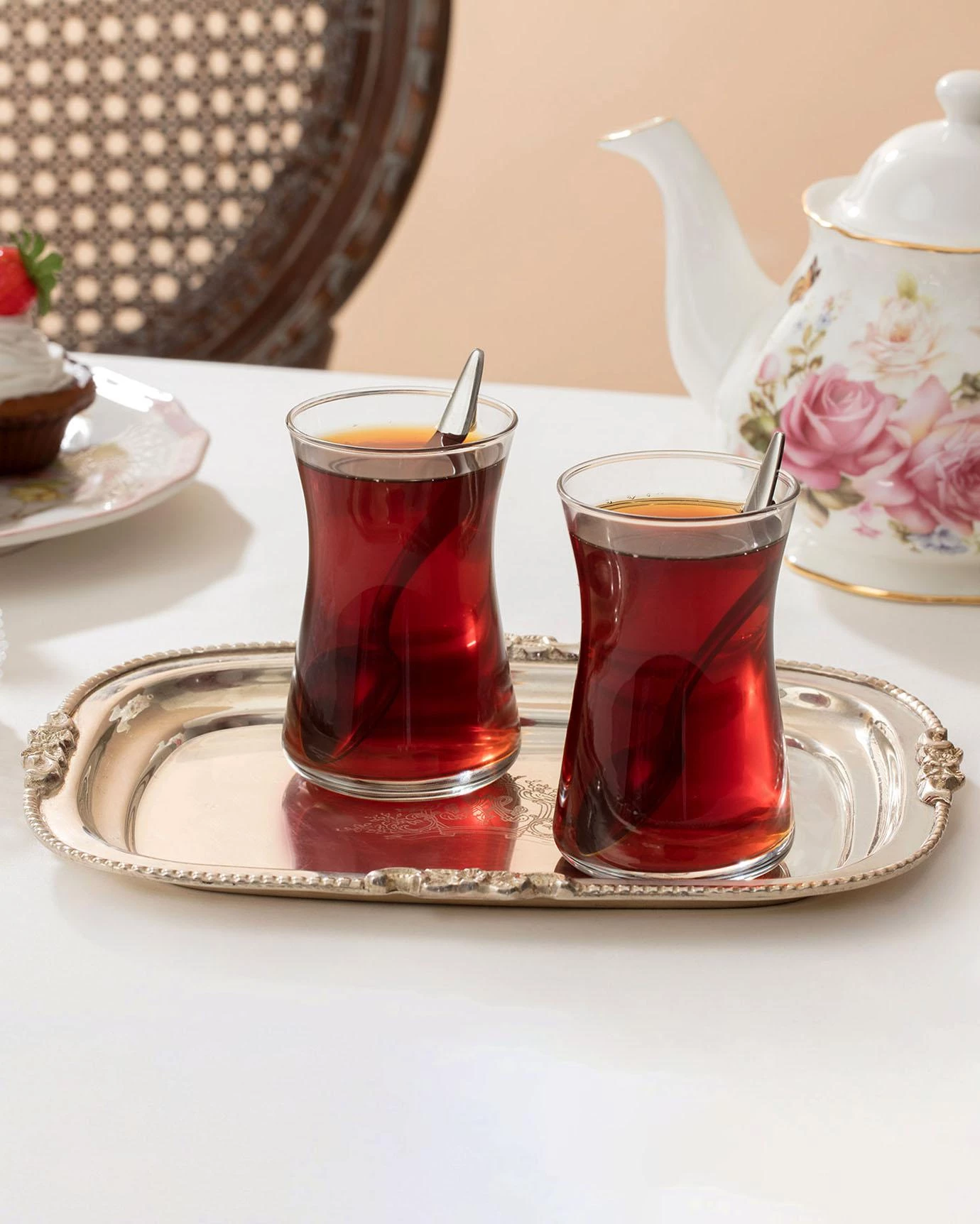 https://cdn.madamecocolebanon.com/www.madamecocolebanon.com/public/data/products_gallery/671ba2086d6ea.webp