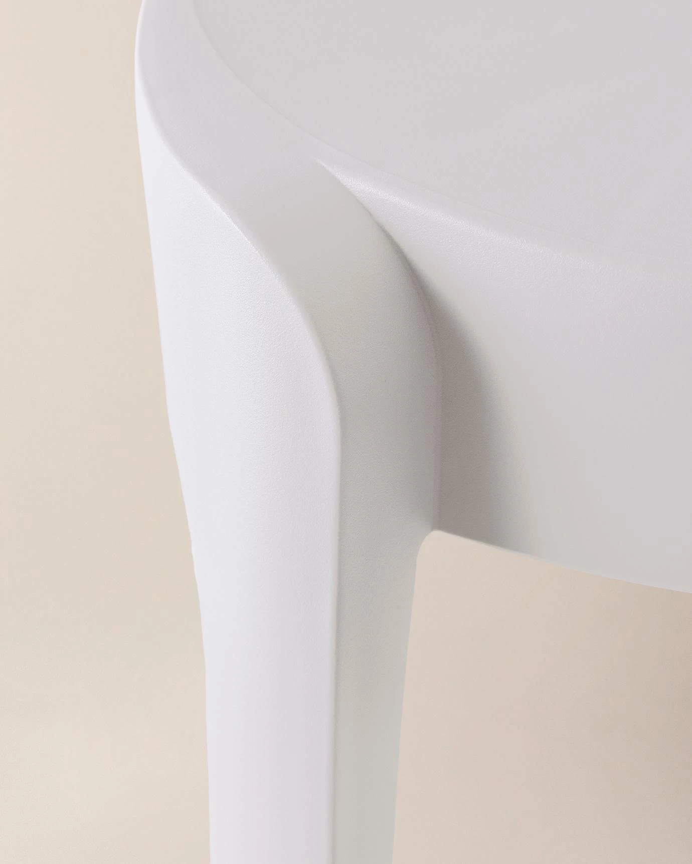 https://cdn.madamecocolebanon.com/www.madamecocolebanon.com/public/data/products_gallery/672dc2dc991c7.webp