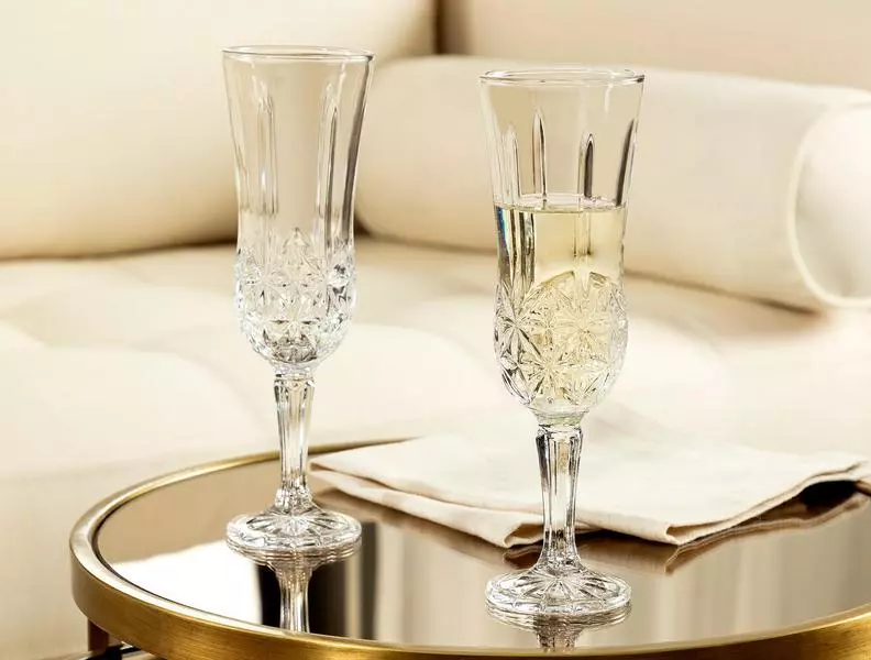 Estee 4-Piece Tall Slim Wine Glass Set