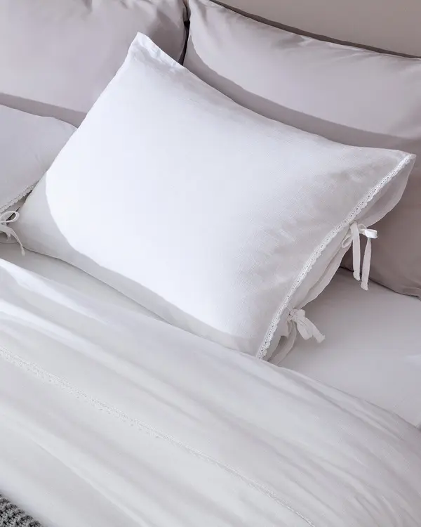 https://cdn.madamecocolebanon.com/www.madamecocolebanon.com/public/data/products_gallery_600_600/67f4c7bdddc8e.webp