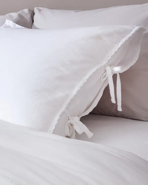 https://cdn.madamecocolebanon.com/www.madamecocolebanon.com/public/data/products_gallery_600_600/67f4c7bdddc8e.webp