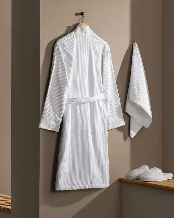 https://cdn.madamecocolebanon.com/www.madamecocolebanon.com/public/data/products_600_600/681db78620ca9.webp