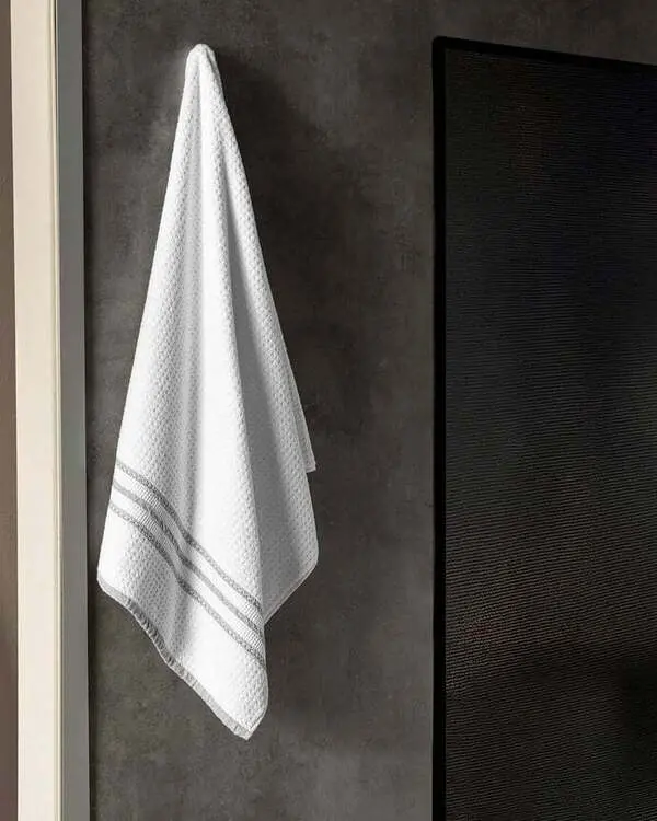 https://cdn.madamecocolebanon.com/www.madamecocolebanon.com/public/data/products_gallery_600_600/68676a06d3057.webp