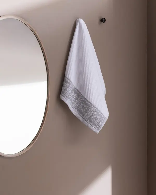 https://cdn.madamecocolebanon.com/www.madamecocolebanon.com/public/data/products_gallery_600_600/68676a07cd9fb.webp